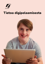 Esitteen kansikuva, jossa nuori mies katsoo kameraan ja hymyilee, kädessään tabletti.